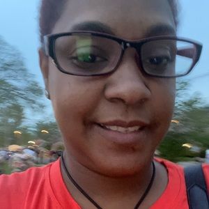 Meet your Posher, Luisa